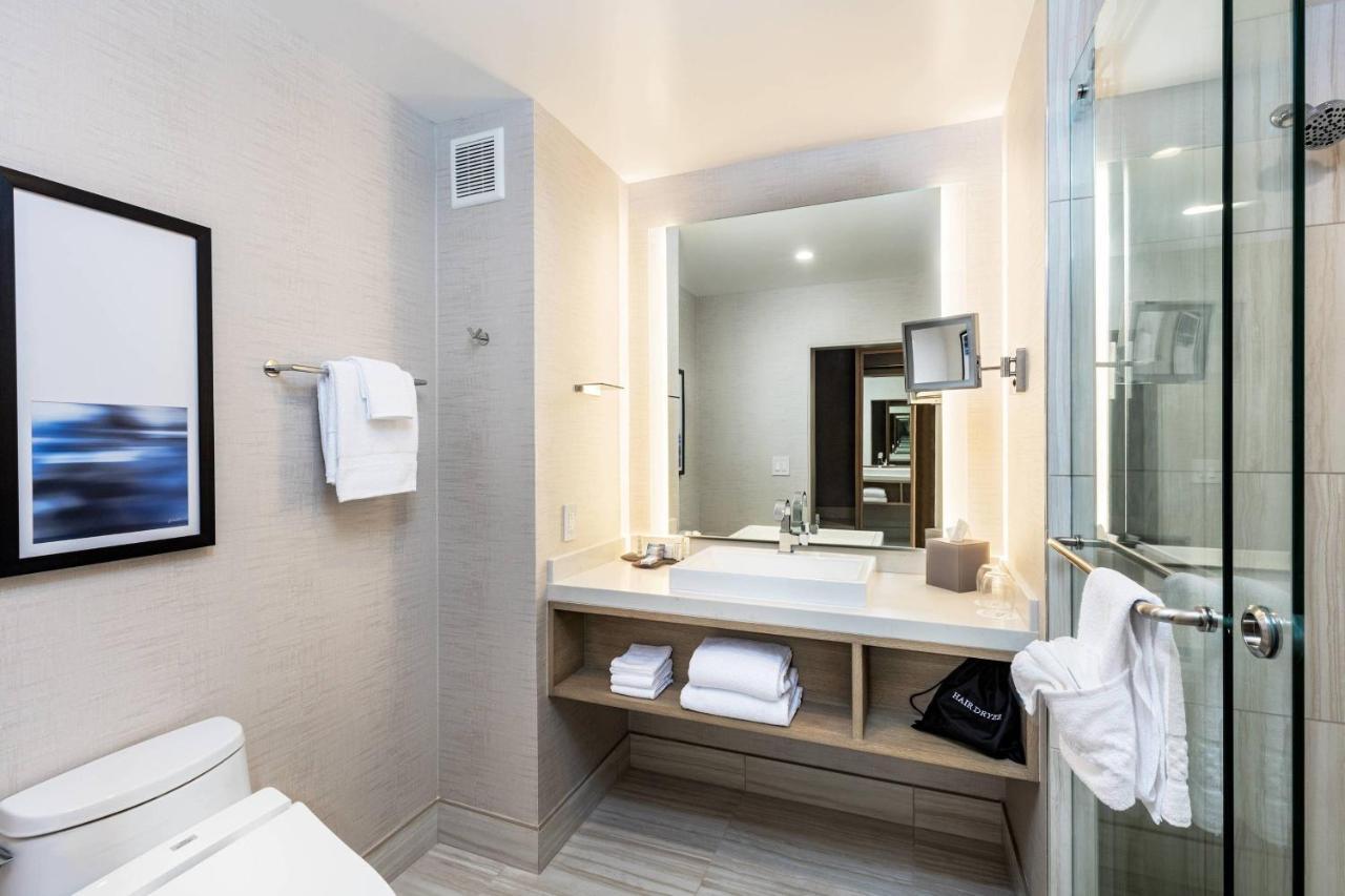Courtyard By Marriott Los Angeles Monterey Park Exterior foto