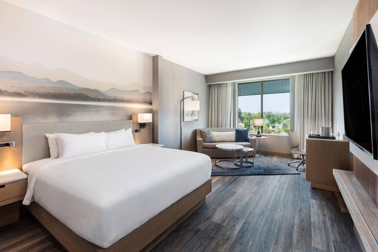 Courtyard By Marriott Los Angeles Monterey Park Exterior foto